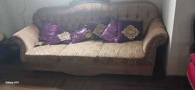 5 seater sofa with table