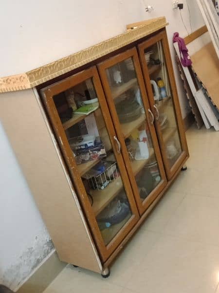 showcase good condition 3