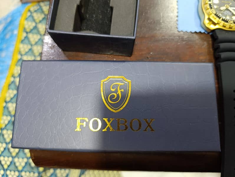 Original FoxBox Heavy Duty Gold Plated watch with box and papers 10000 16