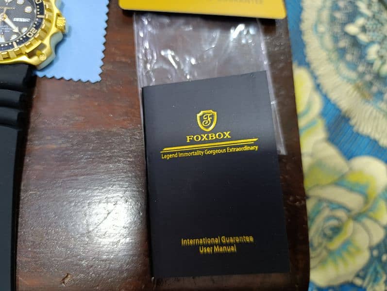 Original FoxBox Heavy Duty Gold Plated watch with box and papers 10000 18