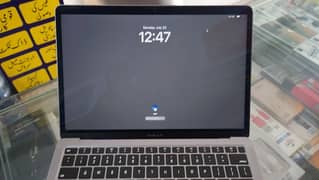 MacBook air 2020 m1 mint condition