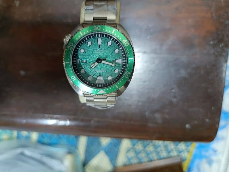 Submariner Style FoxBox Heavy Duty Green bezel watch with box n papers 7