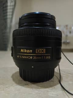 Nikon 35mm f1.8 lens 10/10