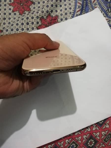 IPhone XS Golden 10/10 Non PTA FU 4