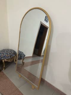 customized looking mirror