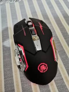 Rechargeable gaming mouse