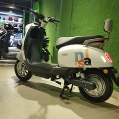 Evee Nisa Electric scooty 2024 Model New Zero Meter