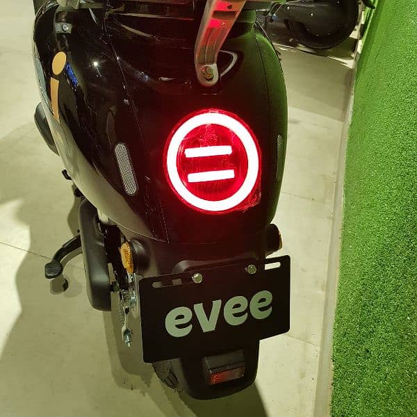 Evee Nisa Electric scooty 2024 Model New Zero Meter 8