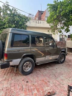 Mitsubishi Pajero 1985