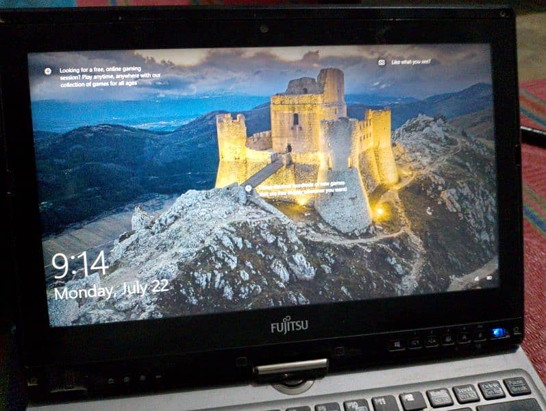 fujitsu touch screen laptop 0