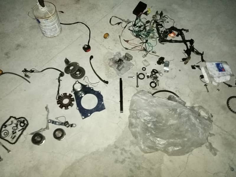 200 Honda bike parts 1