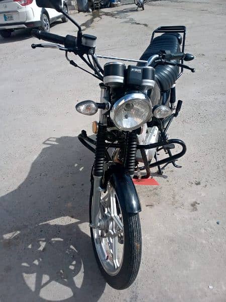 gs 150se for sale bike is not in use from 1.5 year 2