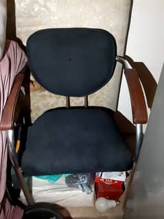 Chairs for sale 0