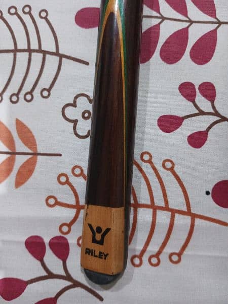 Riley cue signed by Jimmy White 2