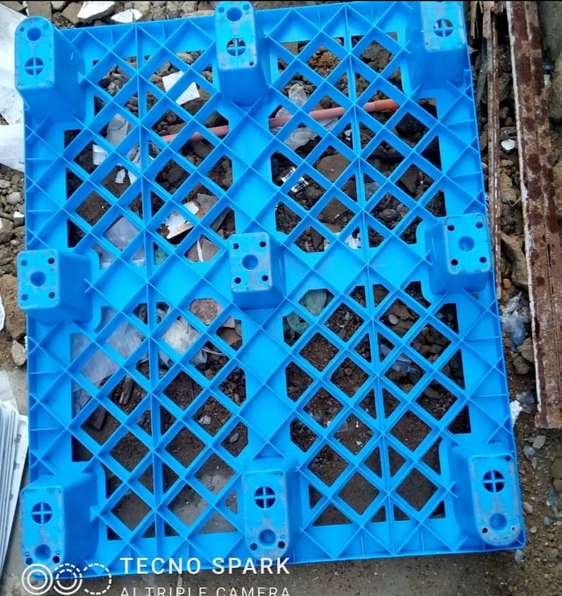 Plastic Pallet stock | Indsutrial storage pallets | impoted pallets 2