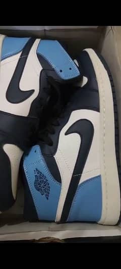 AJ1 University Blue New - 5500RS Air Jordan 1