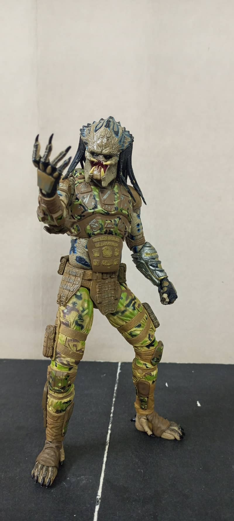Neca Predator and Neca Alien 3 Action figures 1