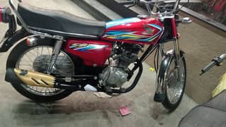 Honda 125 for sele. . saf bacho jasi care. . 2018 madil price 130000