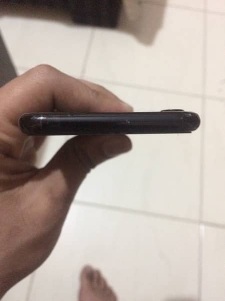 iPhone 7 128 gb pta approved 3