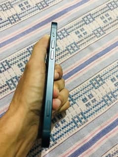 Iphone 12 waterpack icloud locked 64gb for urgent sale