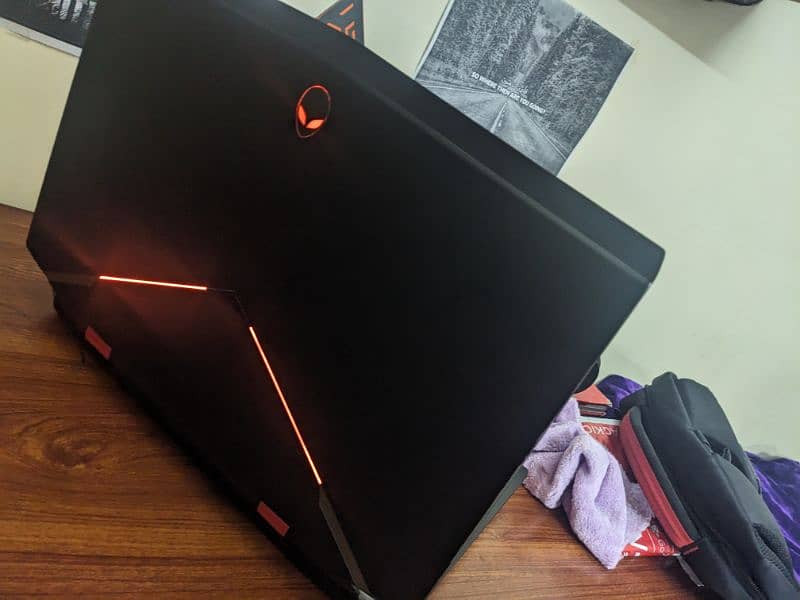 Alienware M1 R17 3