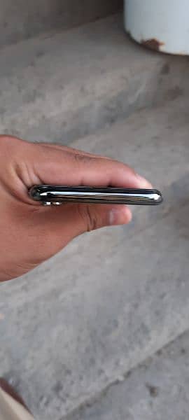 iphone x  pta apporve 4