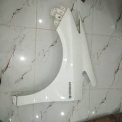 Toyota prius fender in pearl white color 0