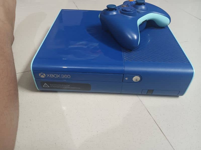 10/10 condition Xbox 360 console . 03309477872 whatsapp 0