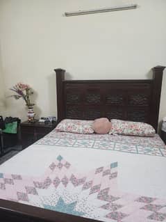 wooden bed set