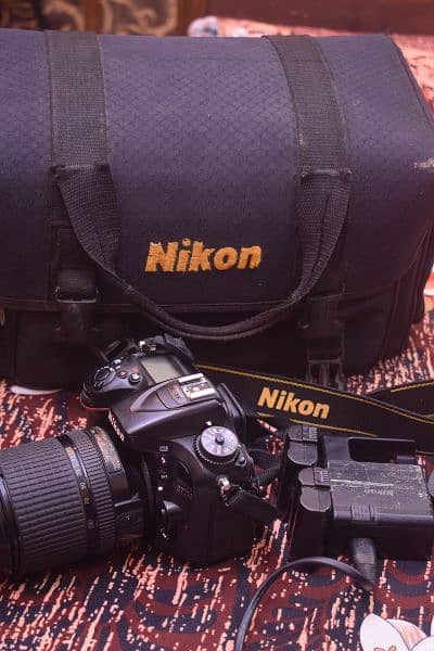 Nikon d7100 with 18 140mm two batteries 10