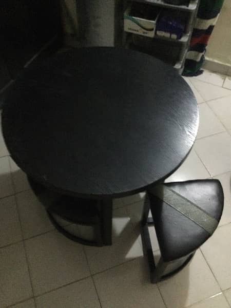 Dinning Table With 4 chairs 2