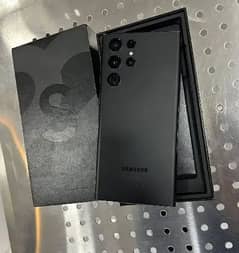 Samsung Galaxy S22 Ultra 5G full box for sale