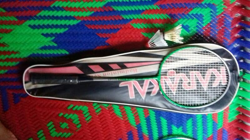 Badminton racket used mai hai 3