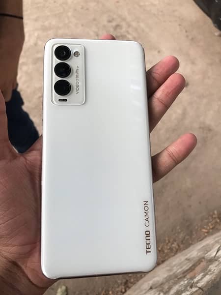 tecno camon 18p 0