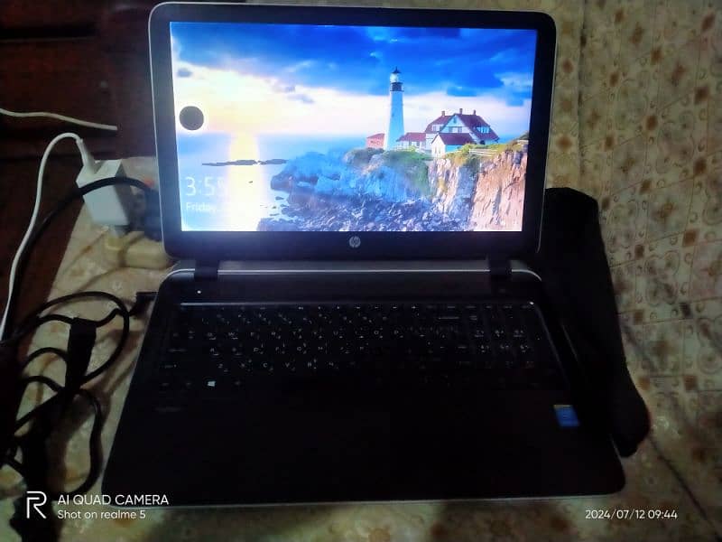 Pavilion Laptop 15.  i3 (Please see the details) 2