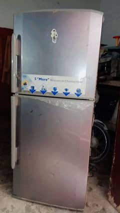 I'm seeling refrigerators good condition. !