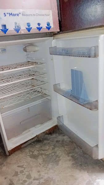 I'm seeling refrigerators good condition. ! 3