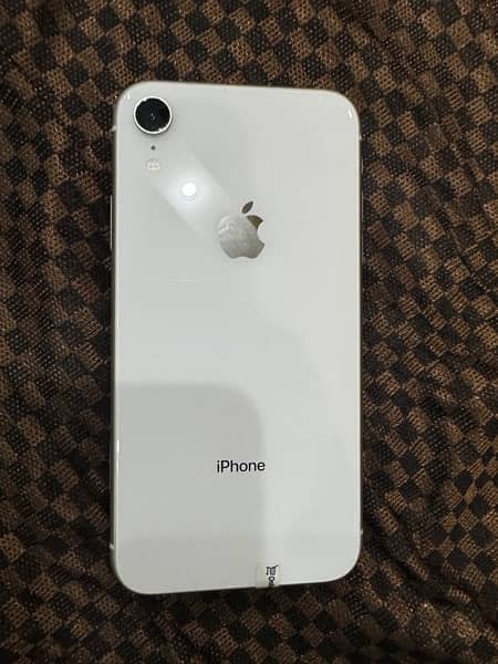 iphone xr 1