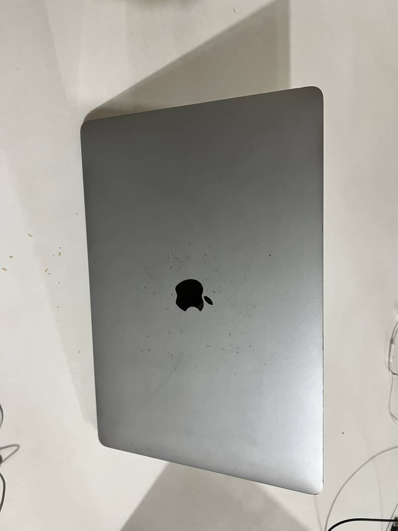 MacBook pro 2017, 15'', i7  4gb GPU , 16Gb RAM, 512Gb 4