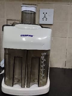 GEEPAS Juice Machine Avaiable for Sale