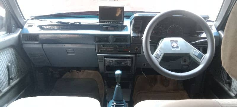 Toyota Corolla 1983 Air Condition UK Import for Sale ( Home Driven) 8