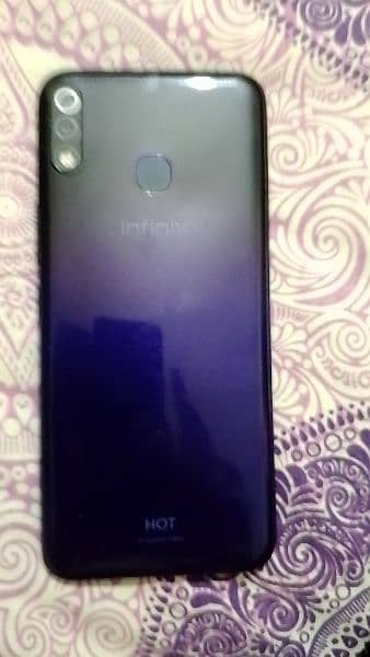 Infinix Hot 8 Lite 6