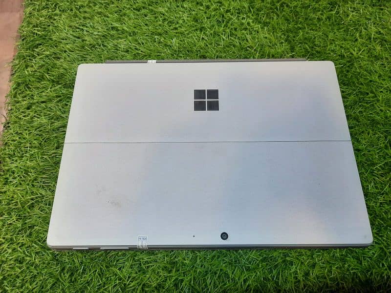 Microsoft Surface Pro 7 Plus 2