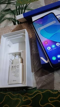 vivo Y20 like new in resealable price