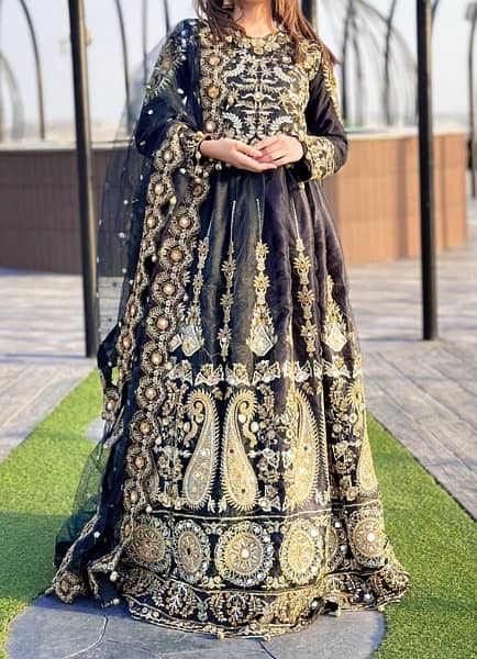 Mehandi Bridal Dress 8