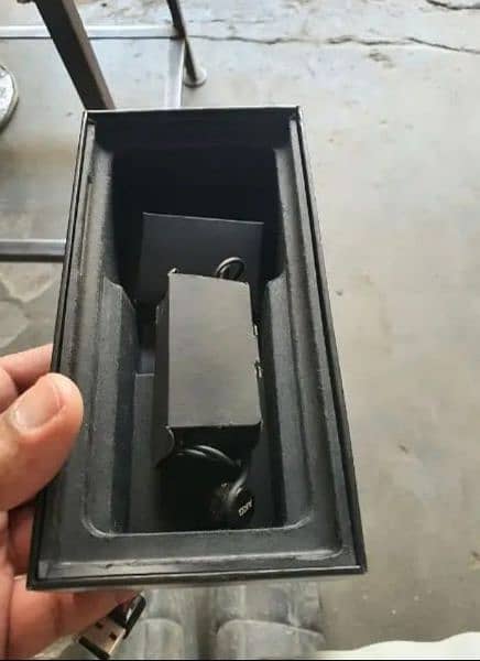 note 10 plus  with box 3