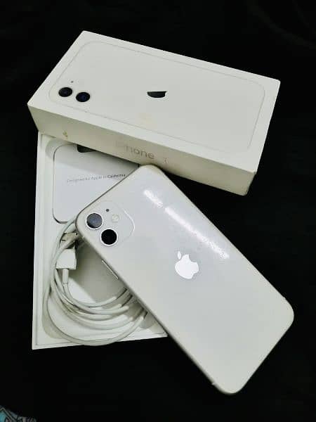 Iphone 11 64 GB FU with box 7