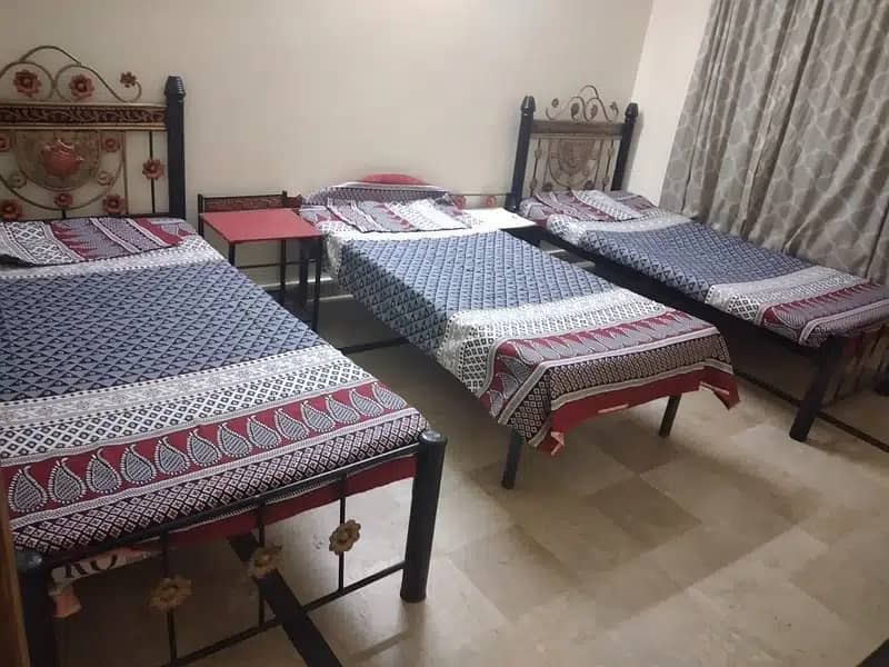 Girls Hostel/Well Furnished rooms Availabe/all facilities/Soan Garden 2