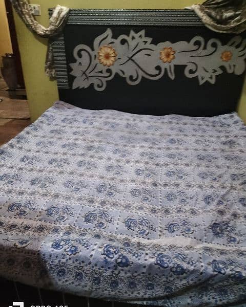 one year use completely bed set 0