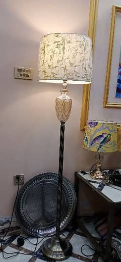 meatl Lamp height five feet five inches with shade